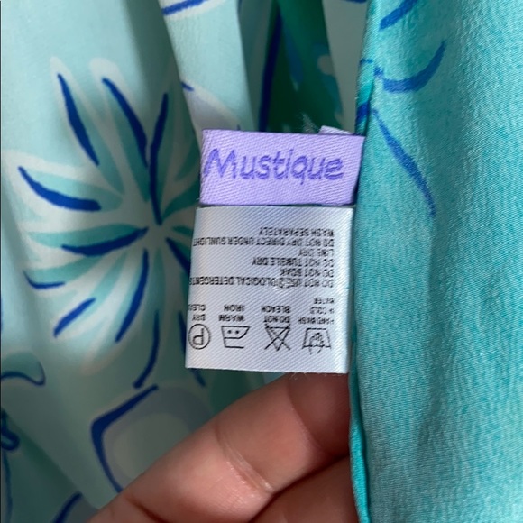 100% Silk Lotty B. Mustique Sarong Scarf - Picture 14 of 16